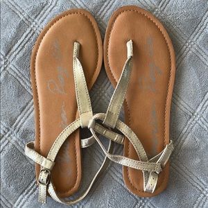 American rag sandals